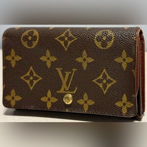 Louis Vuitton Vintage Monogram Porte-Monnaie Billets Trésor Wallet